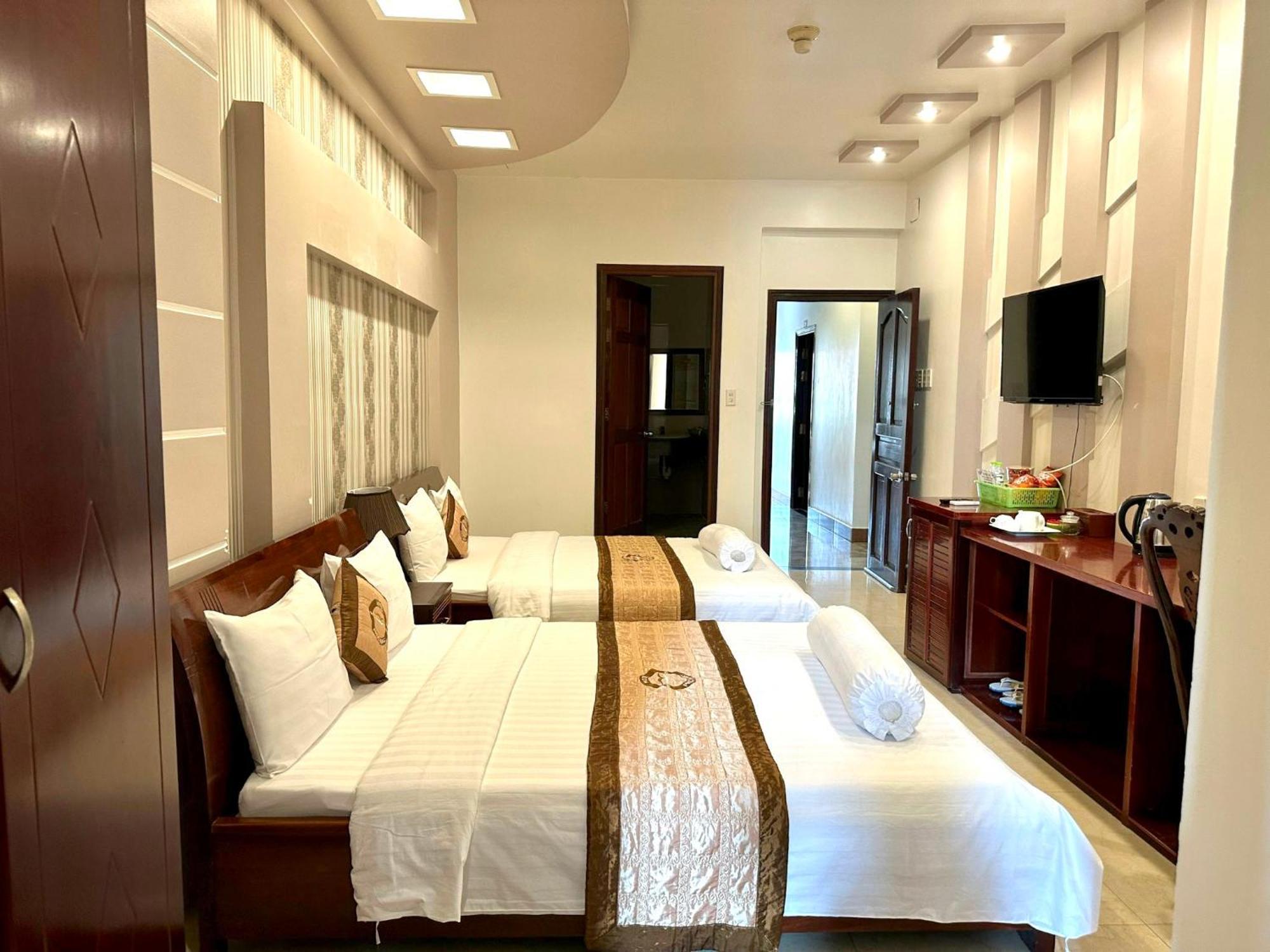 Phuc Hung Hotel Rạch Gia Exteriör bild