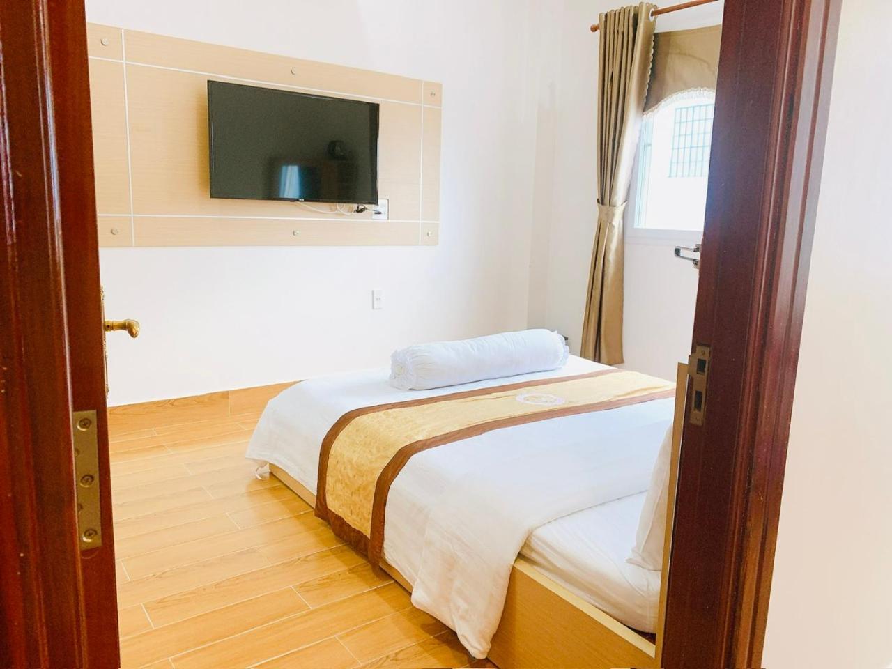 Phuc Hung Hotel Rạch Gia Exteriör bild