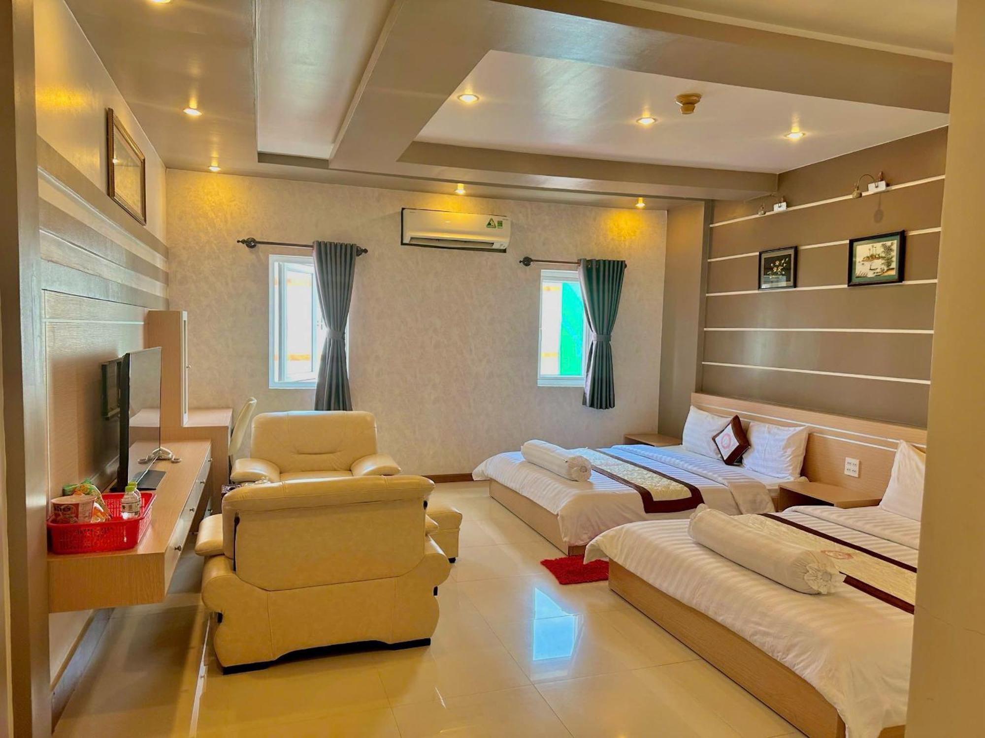 Phuc Hung Hotel Rạch Gia Exteriör bild